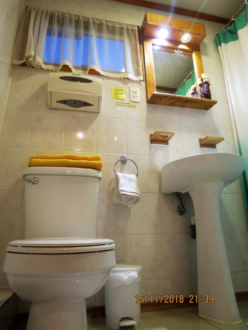 Big Bang Patagonia - Traveler Assistance Bed & Breakfast Puerto Natales Exterior foto